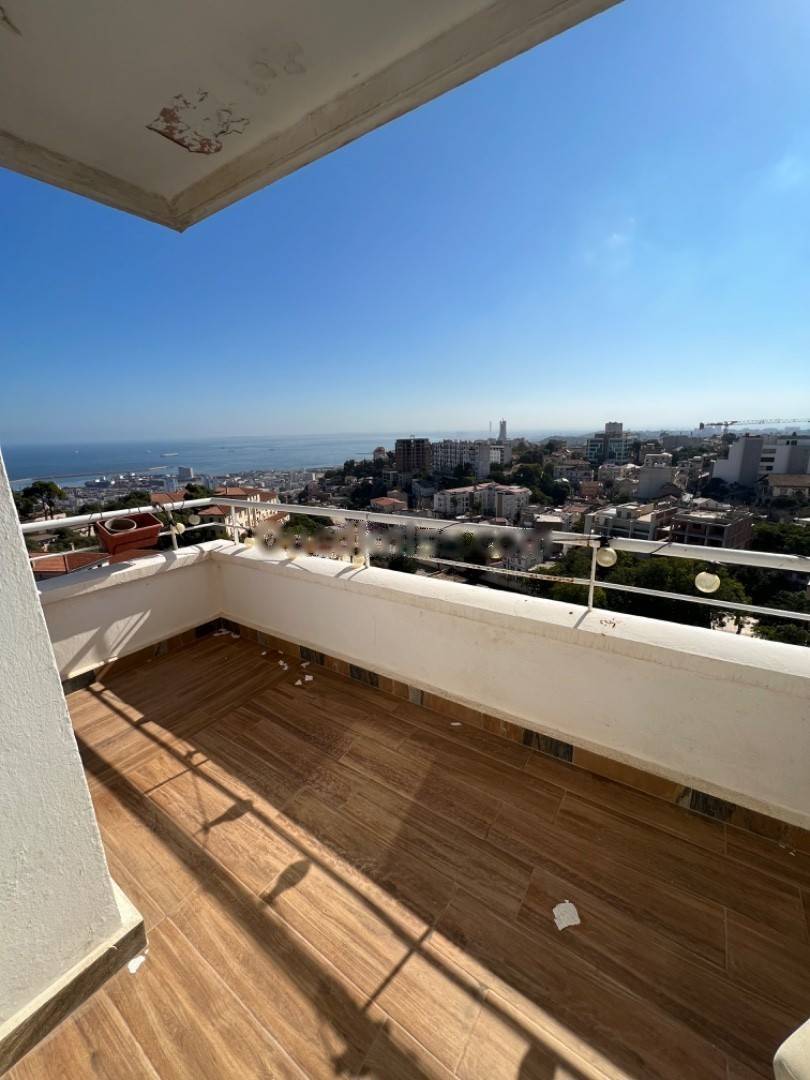 Location Appartement F4 El Mouradia