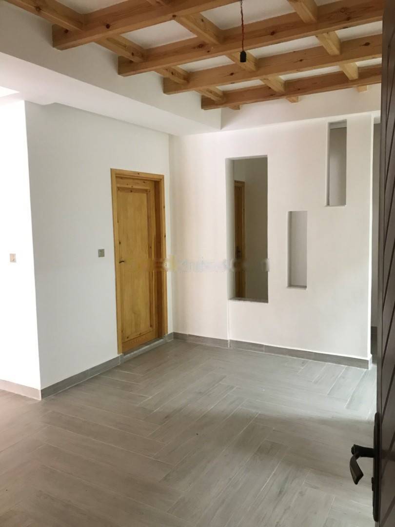 Location Niveau de villa F4 Draria