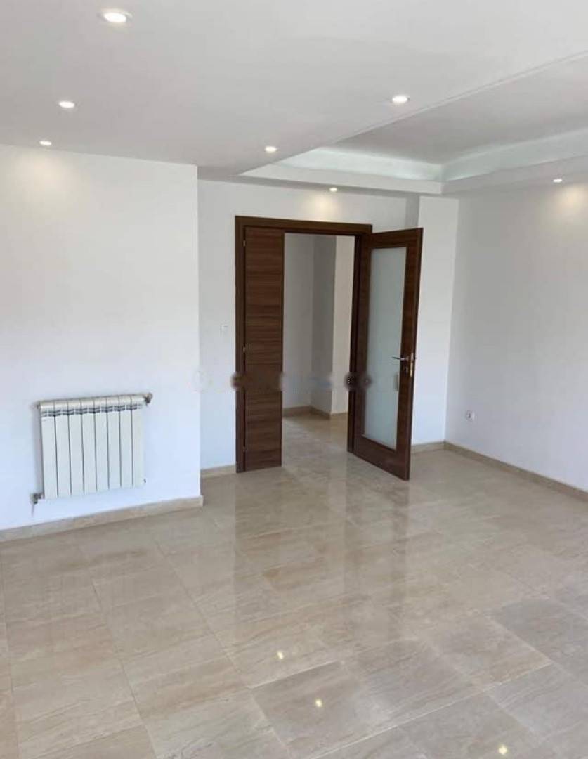 Location Appartement F4 El Achour