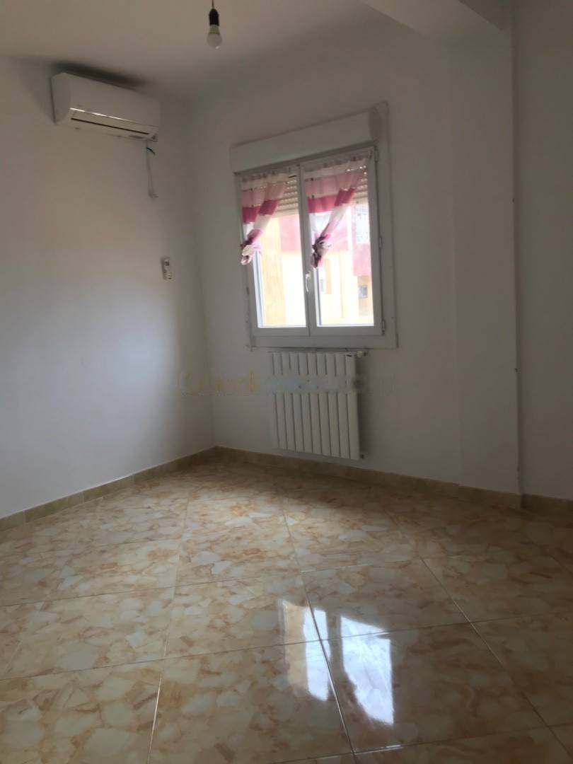 Location Appartement F4 Staoueli