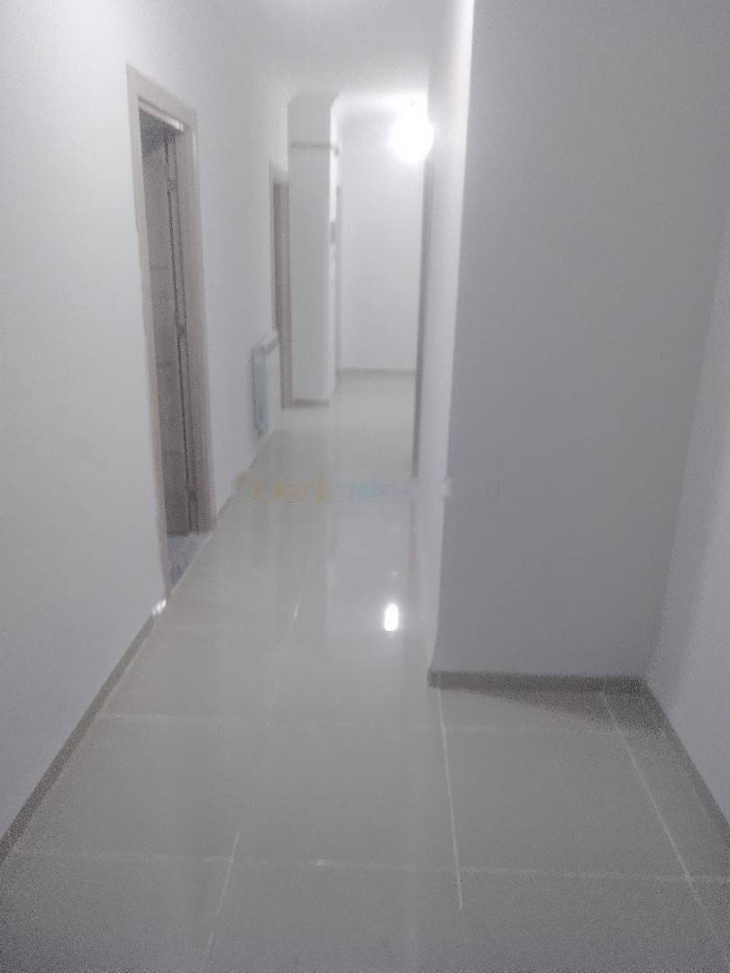 Location Appartement F5 Kouba