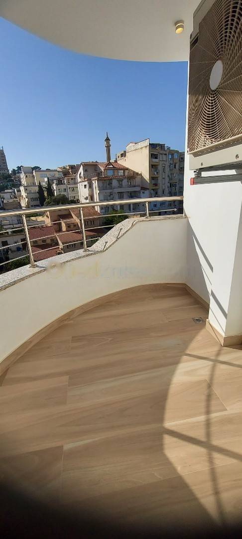 Location Appartement F3 Hydra