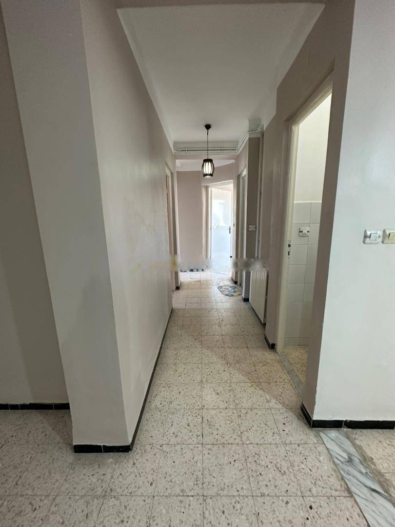 Location Appartement F04 Baba Hassen