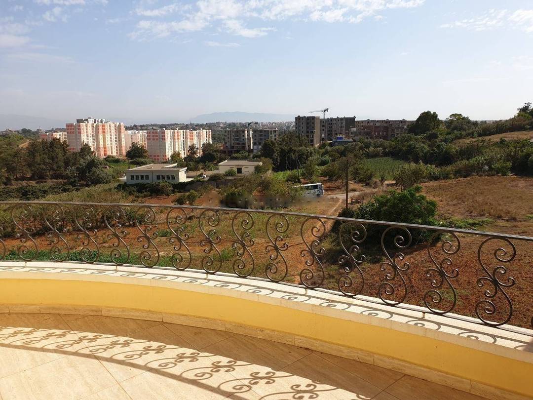 Location Appartement F4 Birkhadem