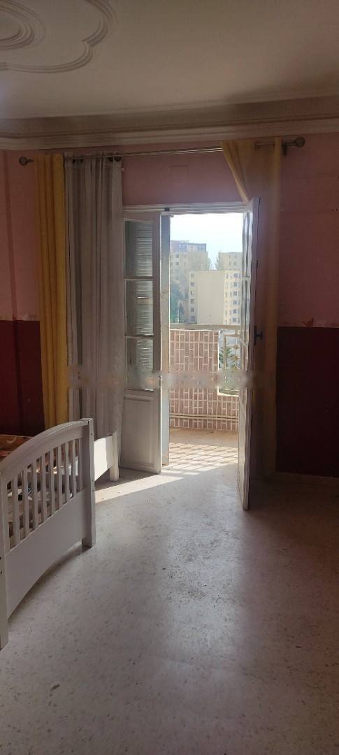 Location Appartement F4 Birkhadem