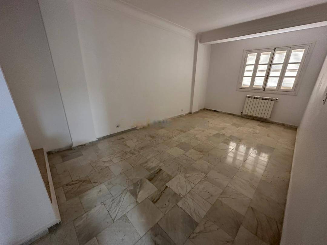 Location Appartement F5 Bir Mourad Rais