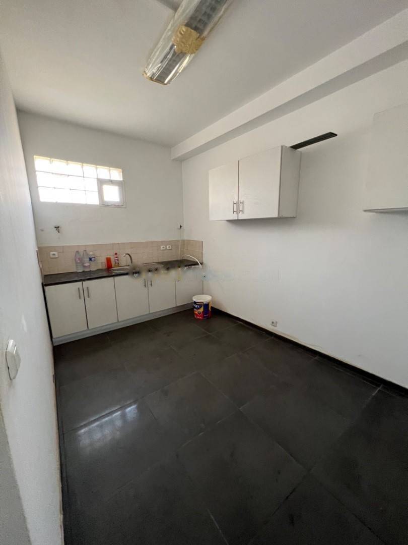 Location Local F10 Birkhadem
