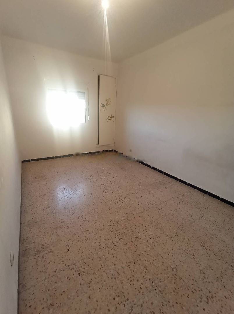 Location Appartement F4 El Achour