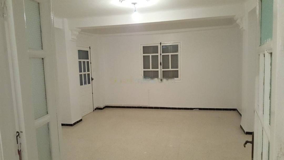 Location Appartement F5 Birkhadem