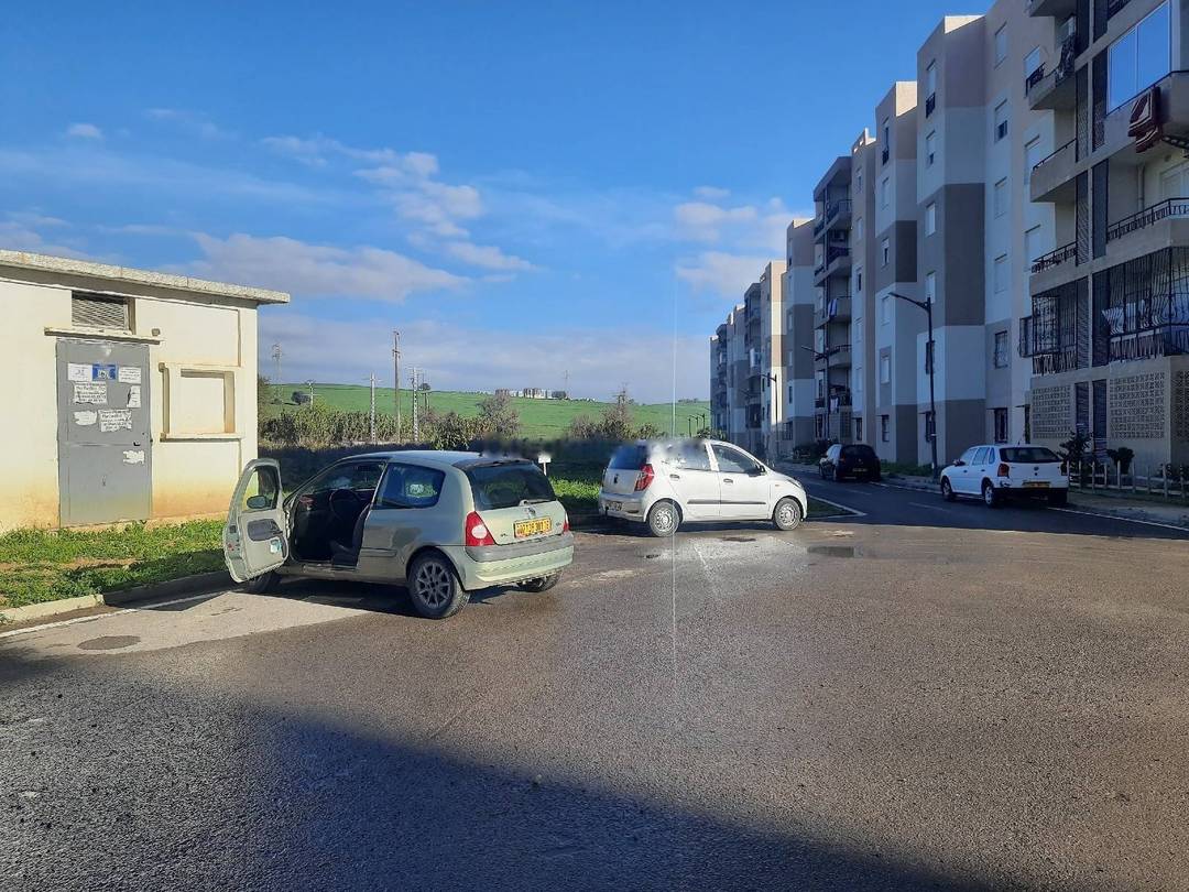 Location Appartement F4 Baba Hassen