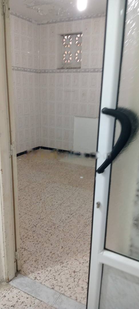 Location Niveau de villa F5 Ben Aknoun