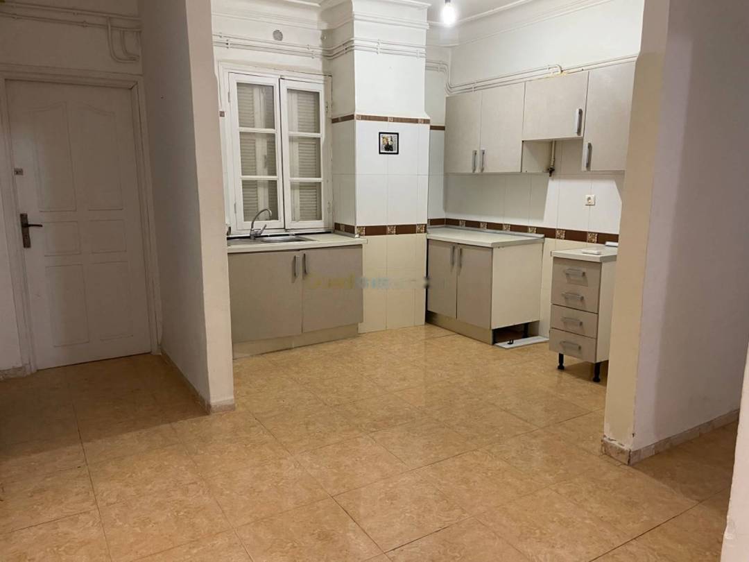 Location Appartement F3 Birkhadem