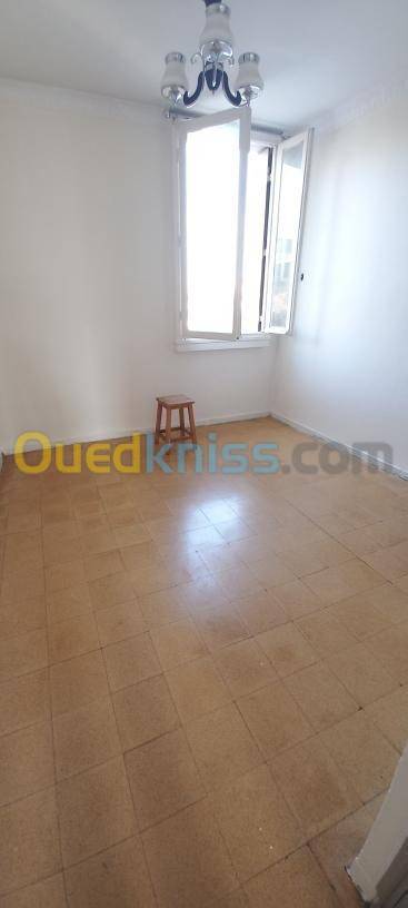 Location Appartement F4 Bir Mourad Rais