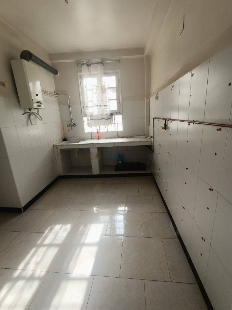 Location Appartement F5 Kouba
