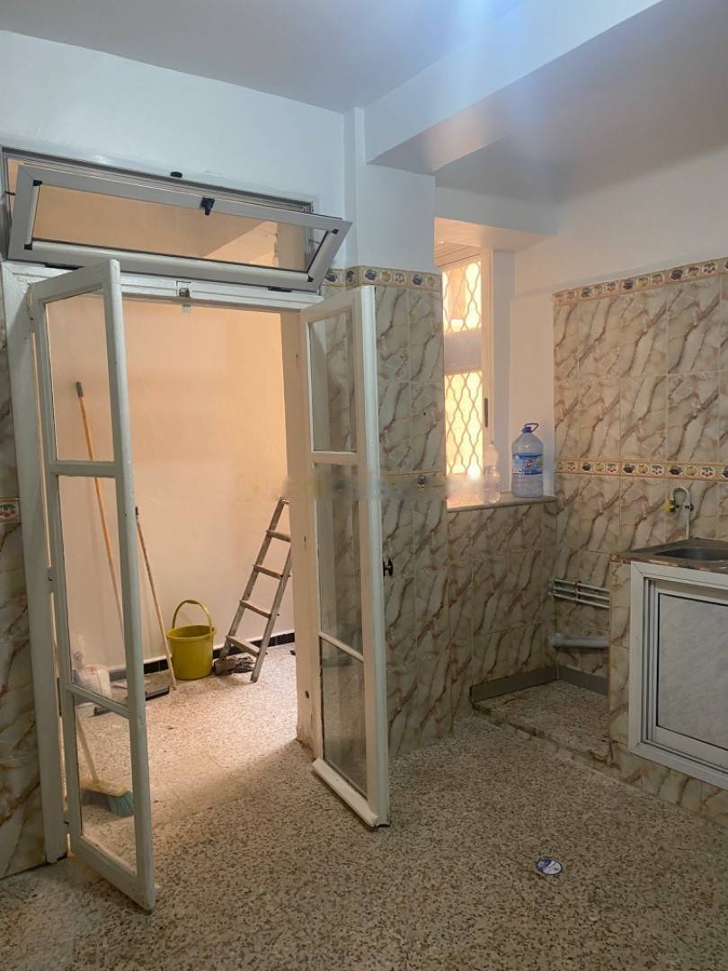 Location Appartement F4 Kouba