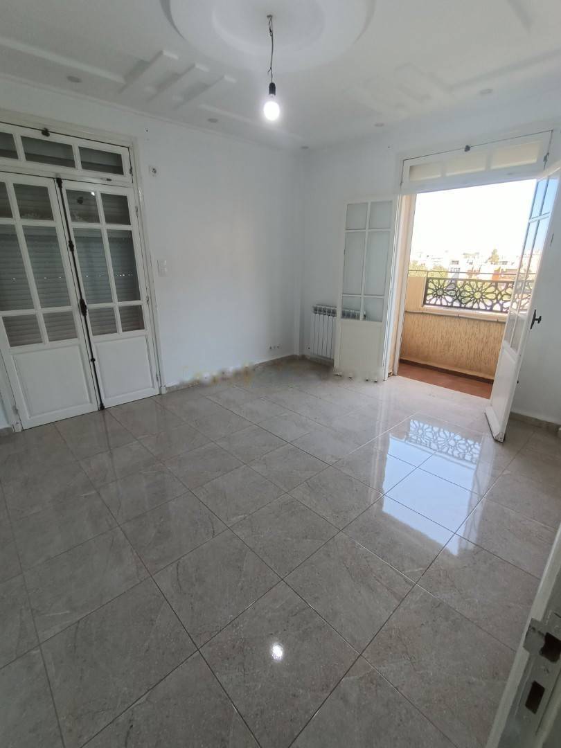 Location Appartement F4 Bir Mourad Rais