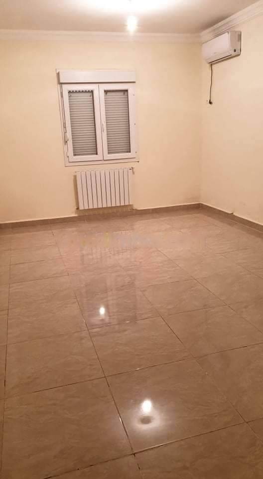 Location Appartement F4 Bou Ismail