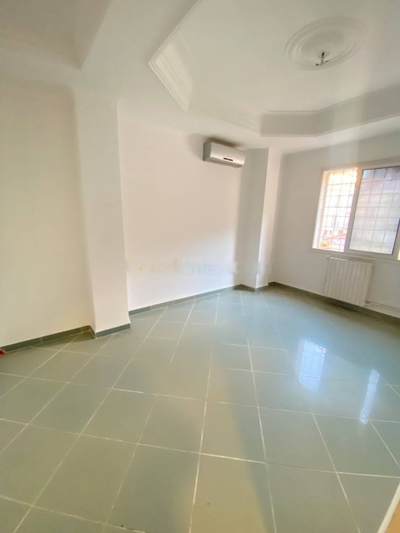 Location Appartement F5 Hydra