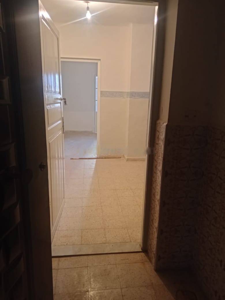 Location Appartement F3 Saoula