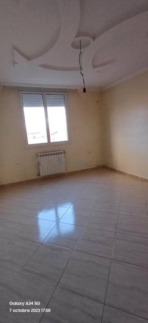 Location Appartement F3 Birkhadem