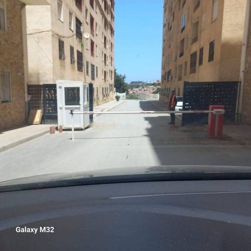 Location Appartement F4 Souidania