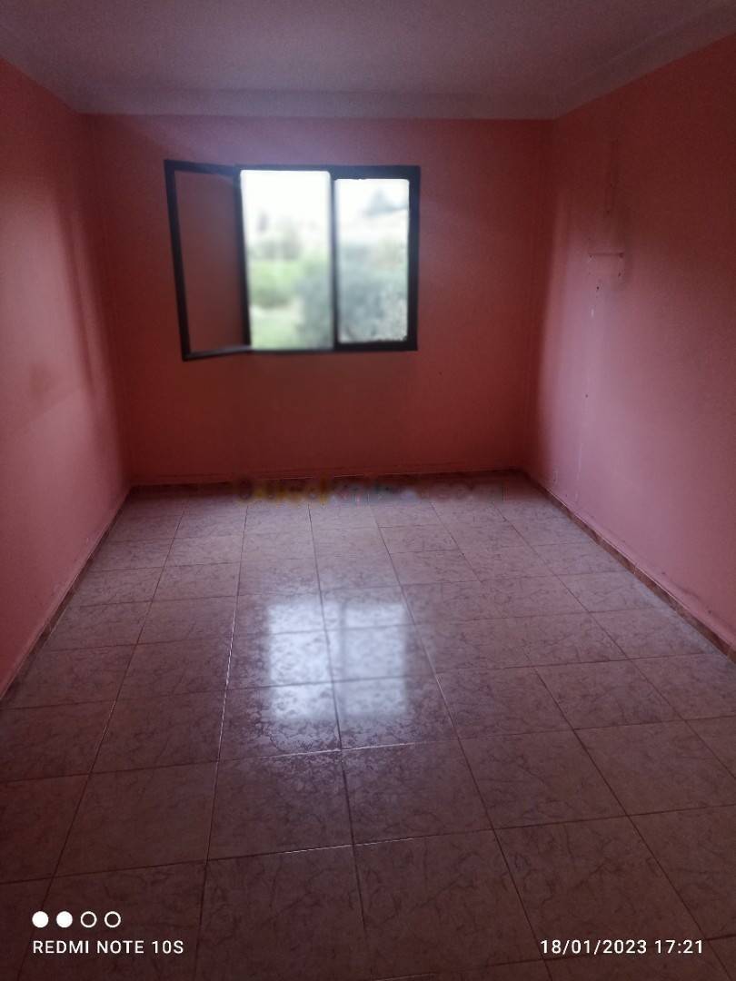 Location Appartement F4 Dely Ibrahim