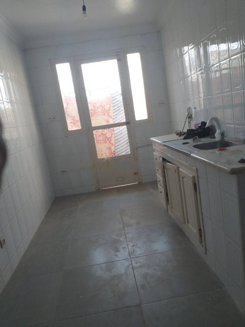 Location Appartement F4 Djasr Kasentina