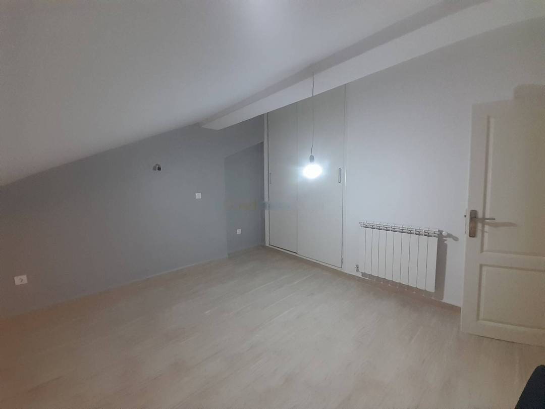 Location Appartement F6 El Achour