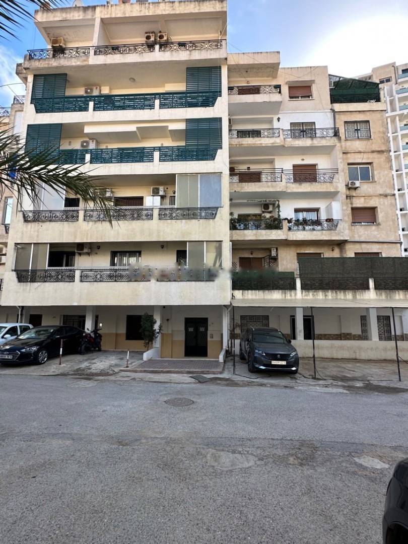 Location Appartement F4 Dely Ibrahim