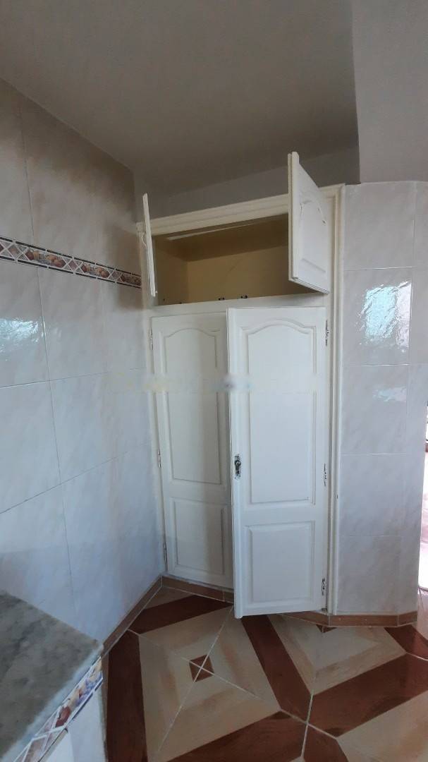 Location Appartement F3 El Mouradia