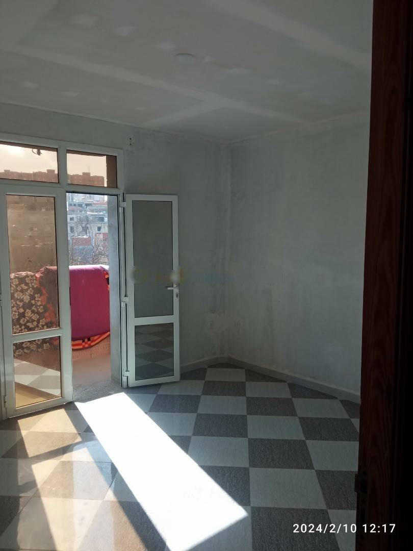 Location niveau de villa f3 douera 3
