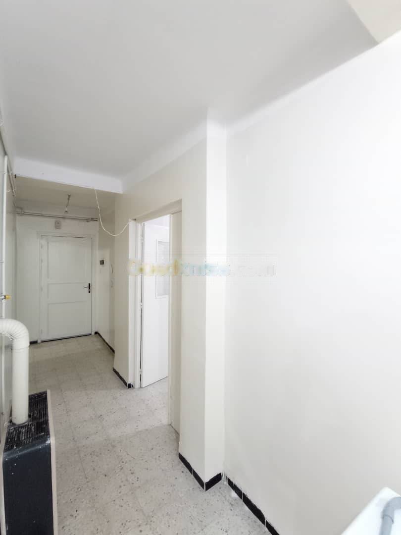 Location Appartement F3 Bab Ezzouar