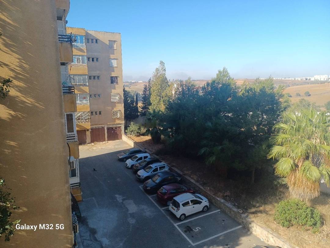 Location Appartement F4 Baba Hassen