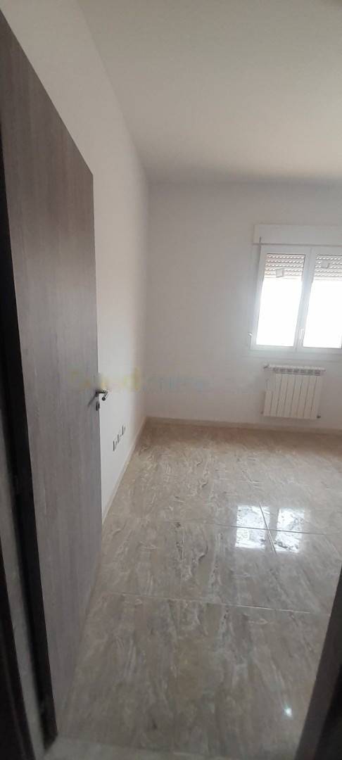 Location Appartement F5 Rahmania