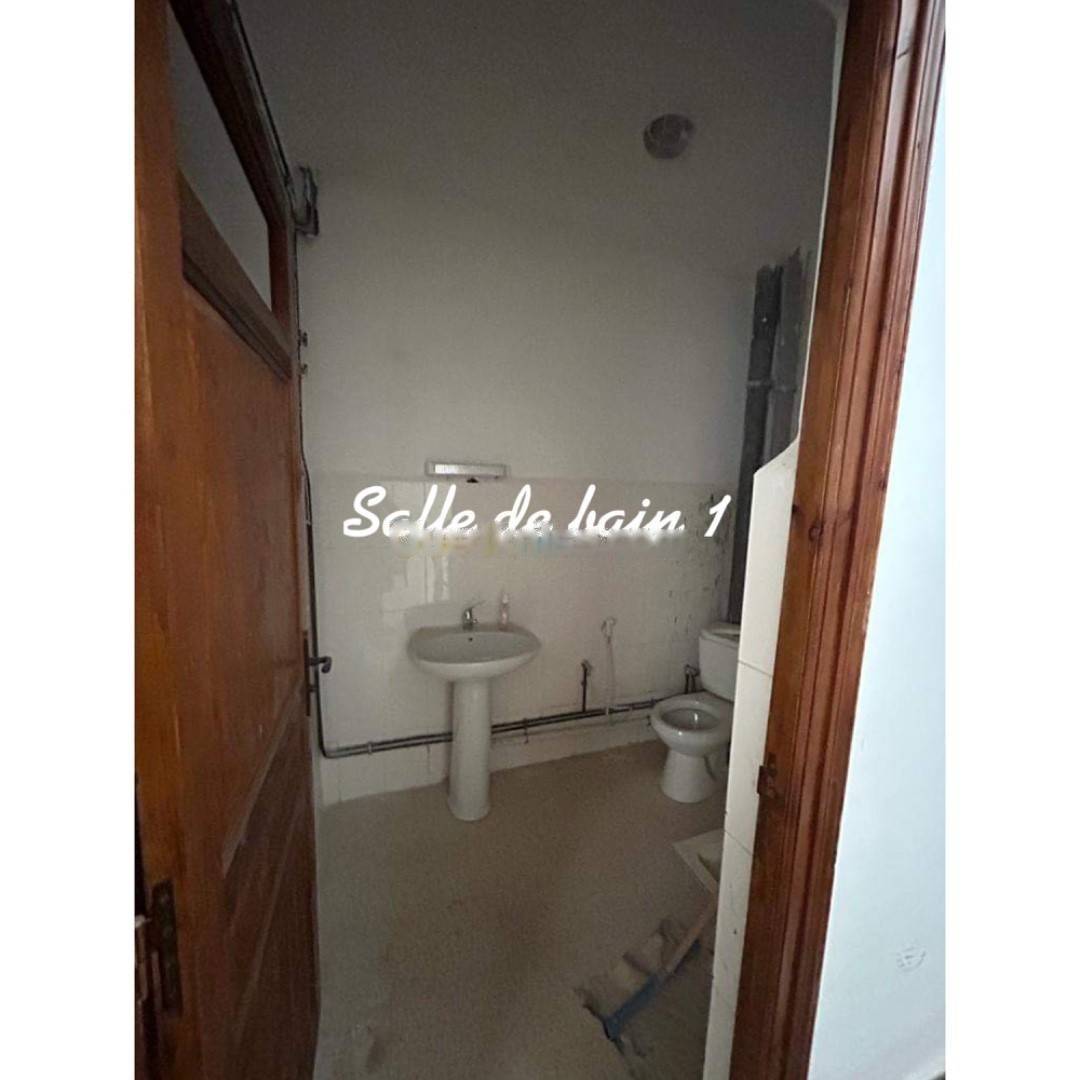 Location Appartement F4 Souidania