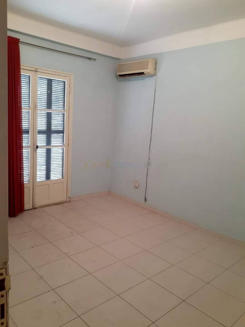 Location Appartement F3 Bab Ezzouar