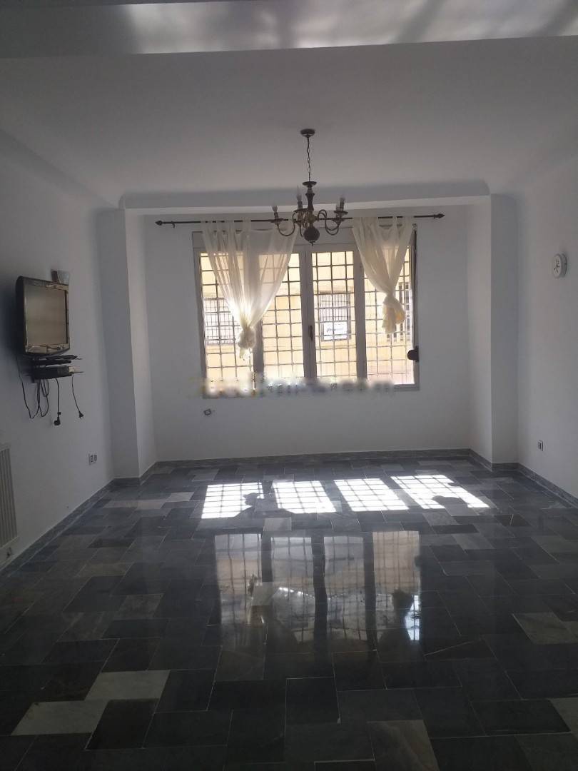 Location Appartement F6 Hydra