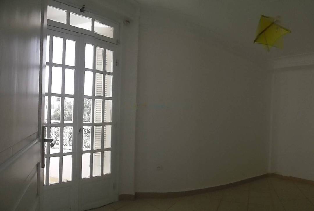 Location Appartement F4 Ben Aknoun