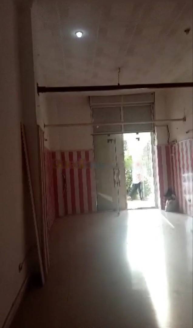 Location Local Douera