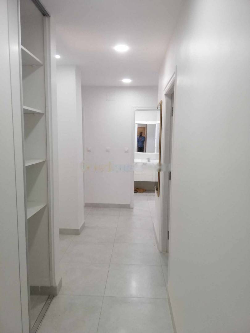 Location Appartement F4 Baba Hassen