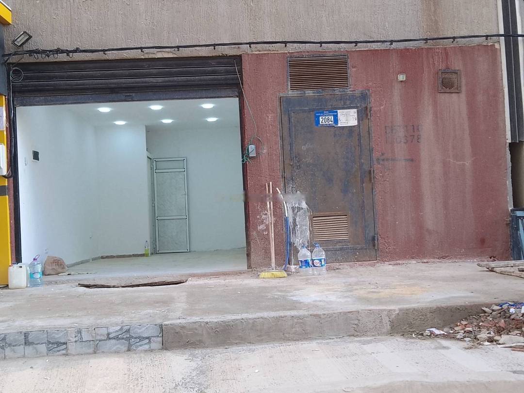 Location Local F1 Ain Benian