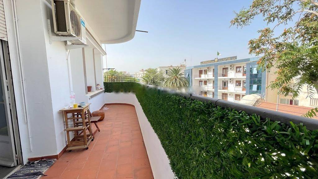 Location Appartement F3 Hydra