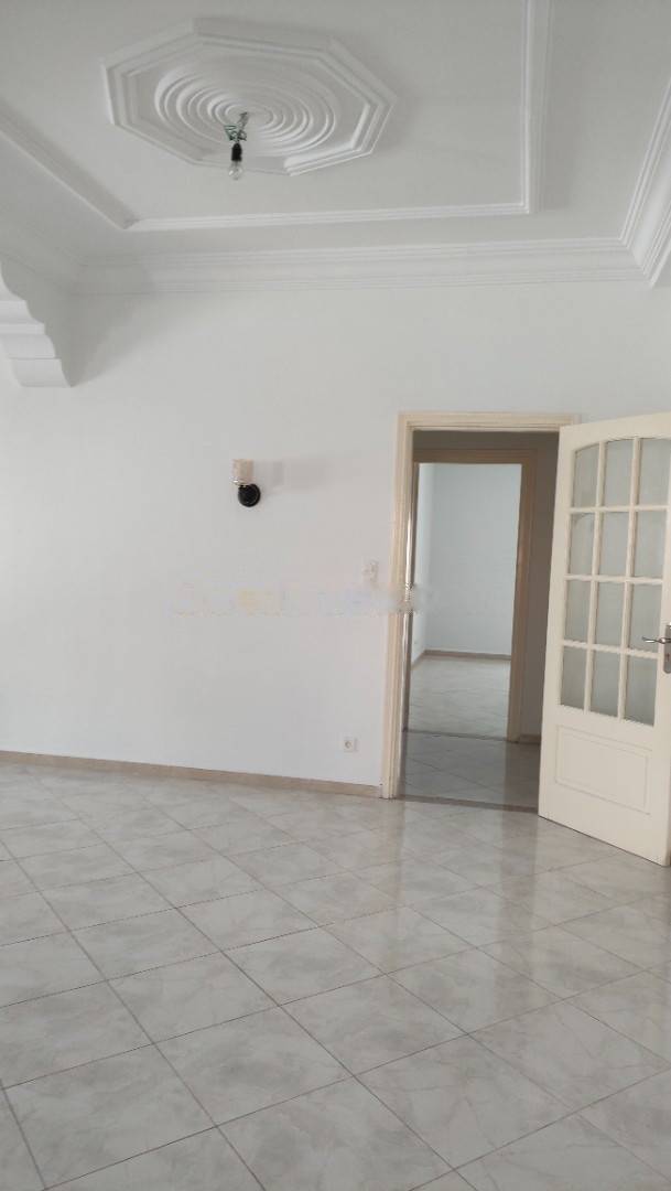 Location Appartement F4 El Biar