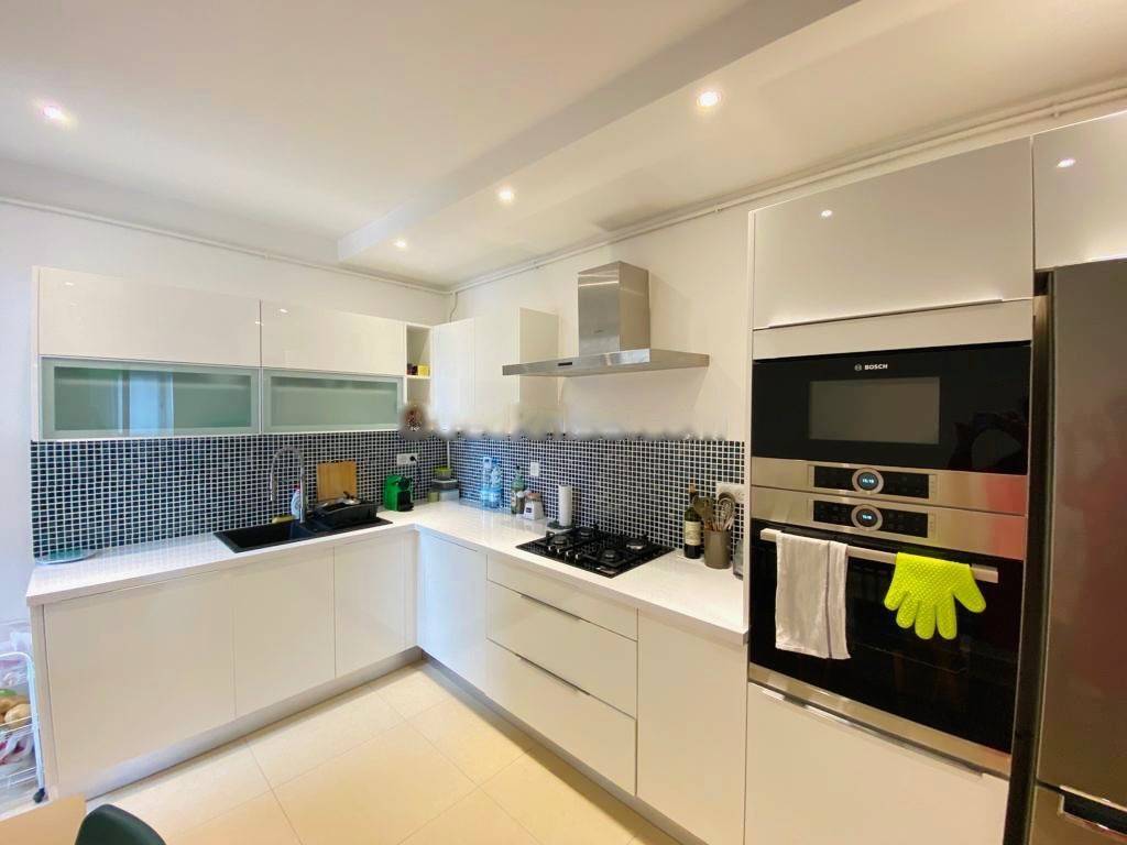 Location Appartement F4 Hydra
