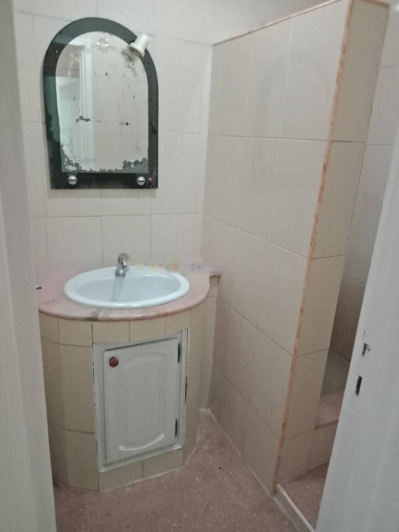 Location Appartement F3 Birkhadem