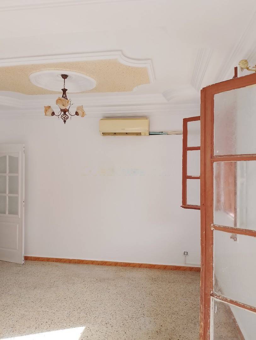 Location Niveau de villa F4 El Achour