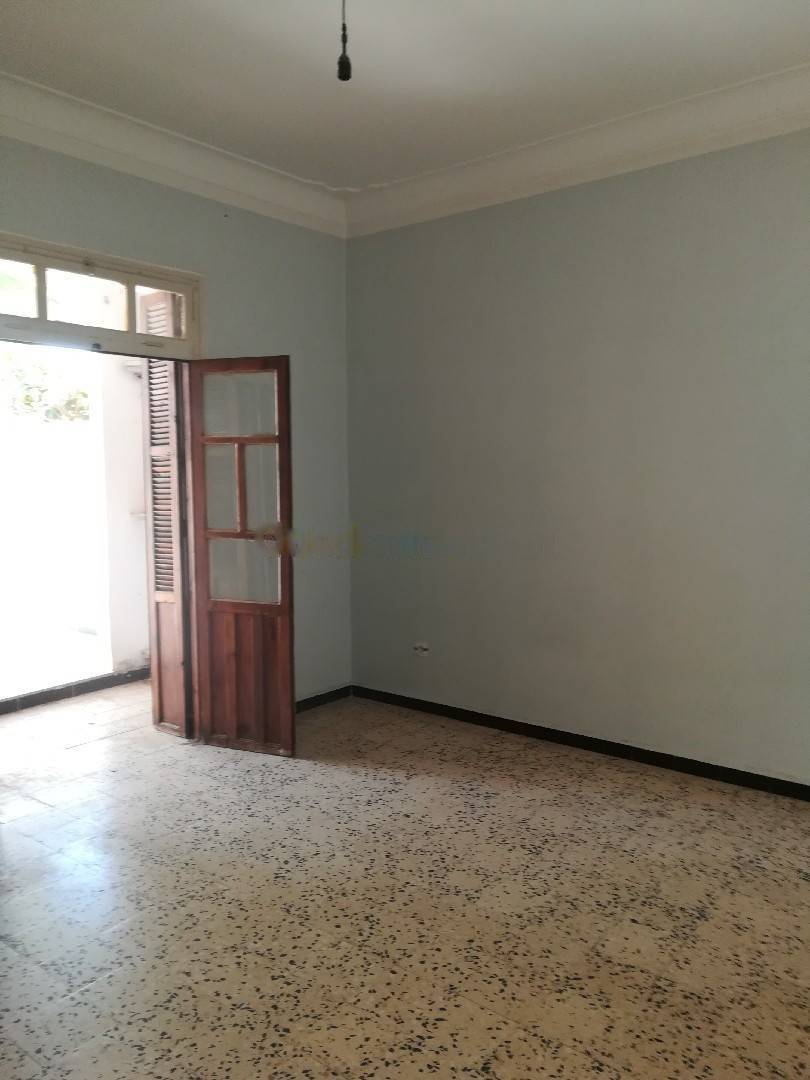 Location Appartement F4 Dar El Beida