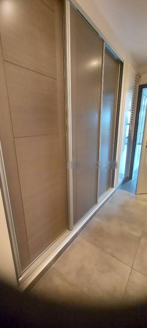 Location Appartement F4 Hydra