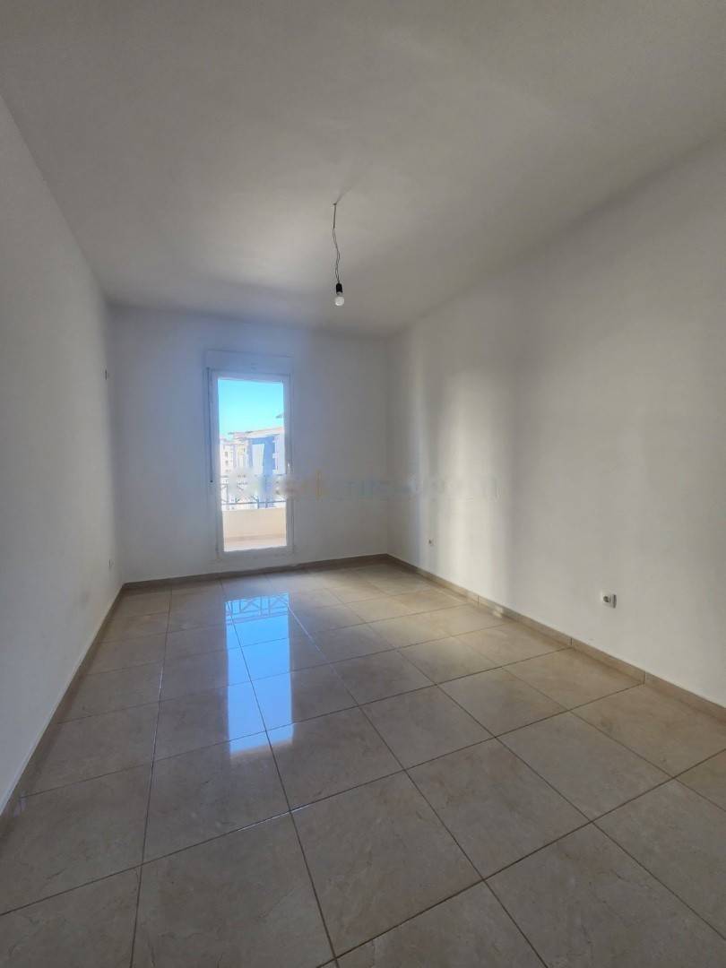 Location Appartement F4 Birkhadem