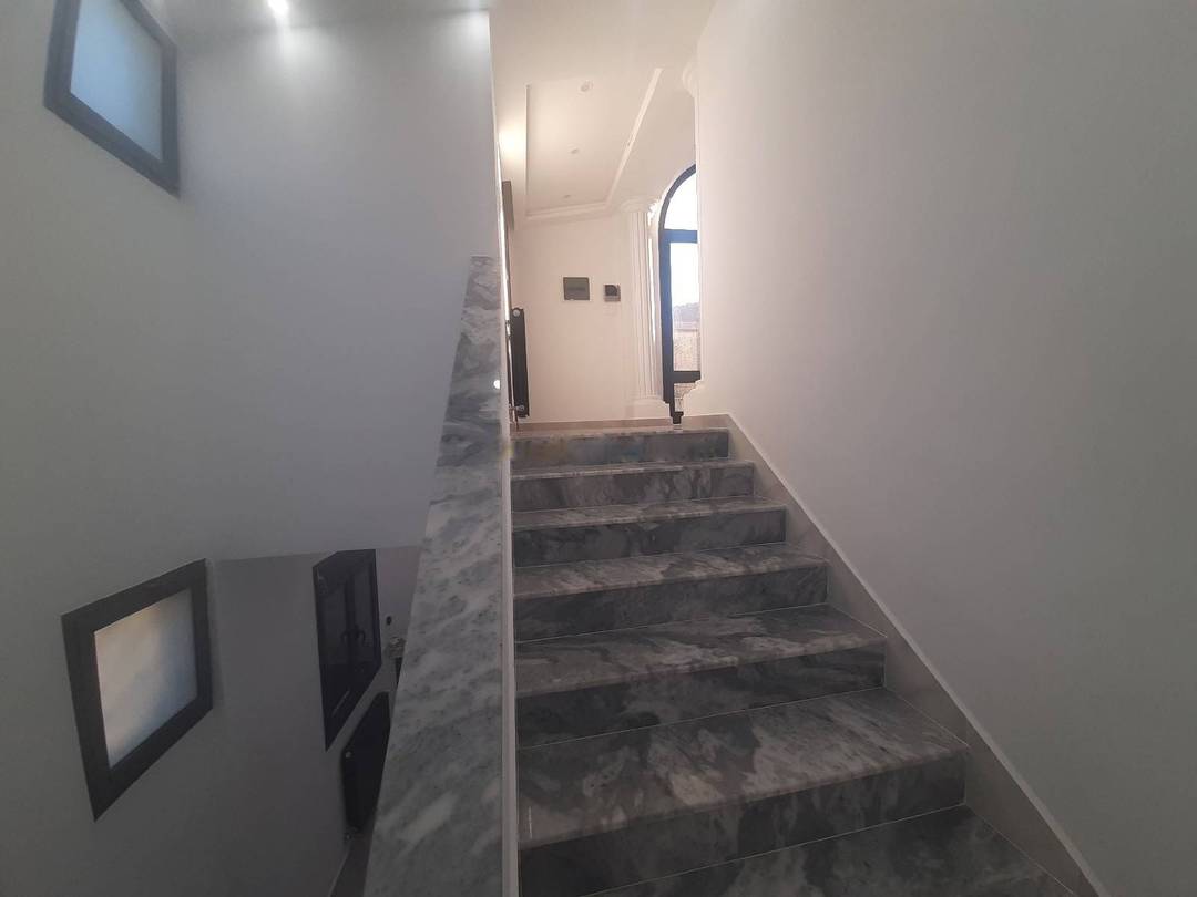 Location Appartement F4 El Achour